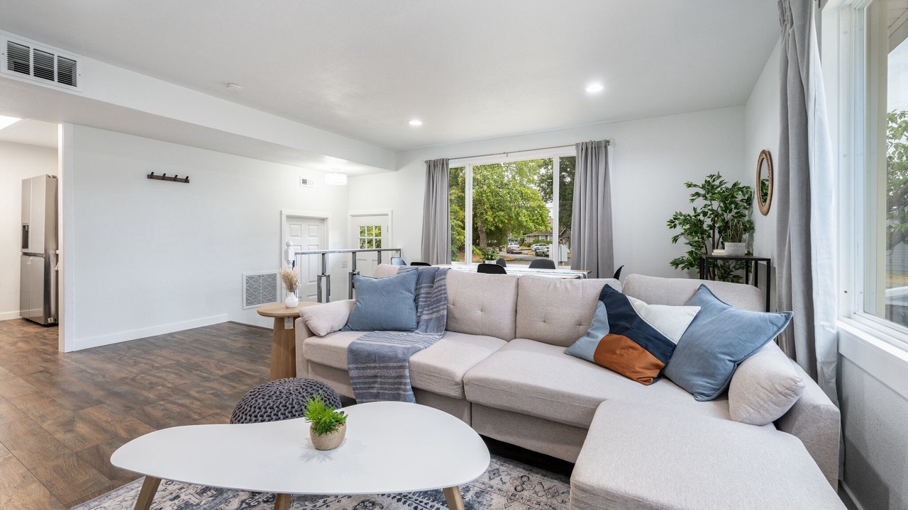 Photo of Livingroom in South Tacoma