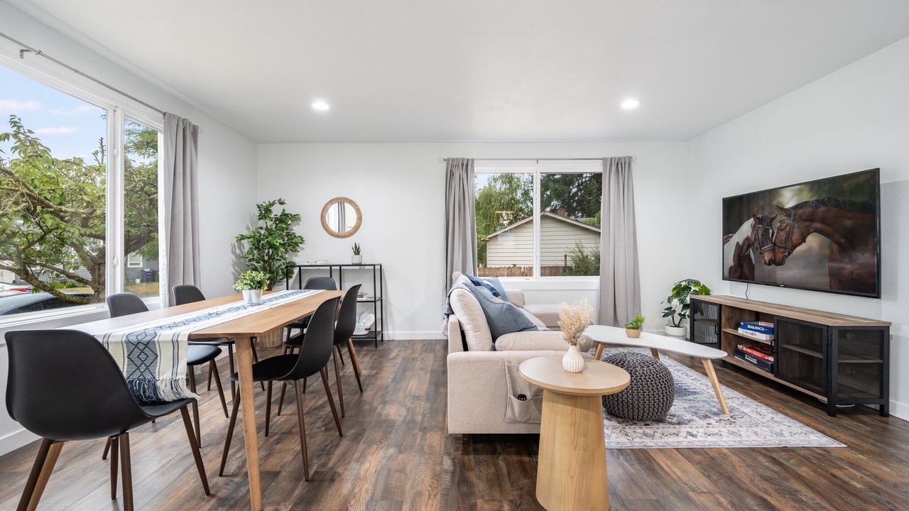 Photo of Livingroom in South Tacoma