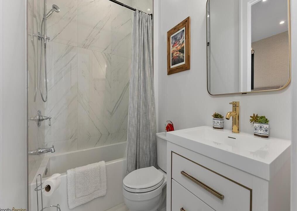 Photo of Bathroom in Stone Harbor
