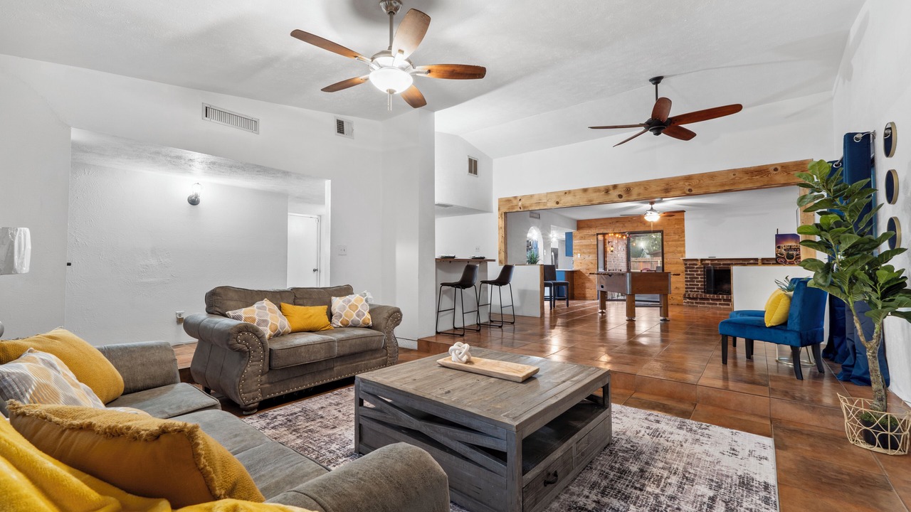 Photo of Livingroom in Mission Bend