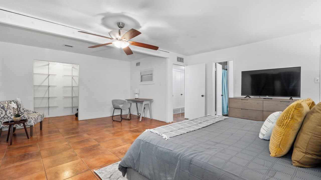 Photo of Bedroom in Mission Bend