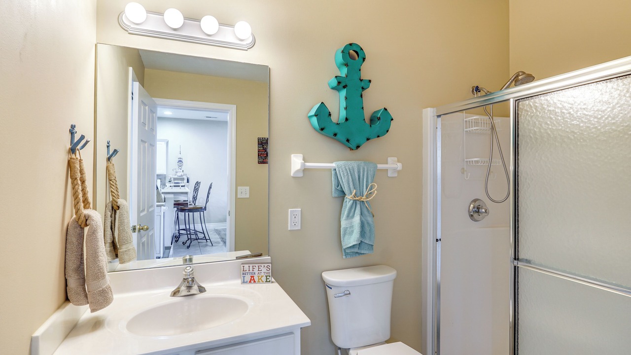 Photo of Bathroom in Camdenton