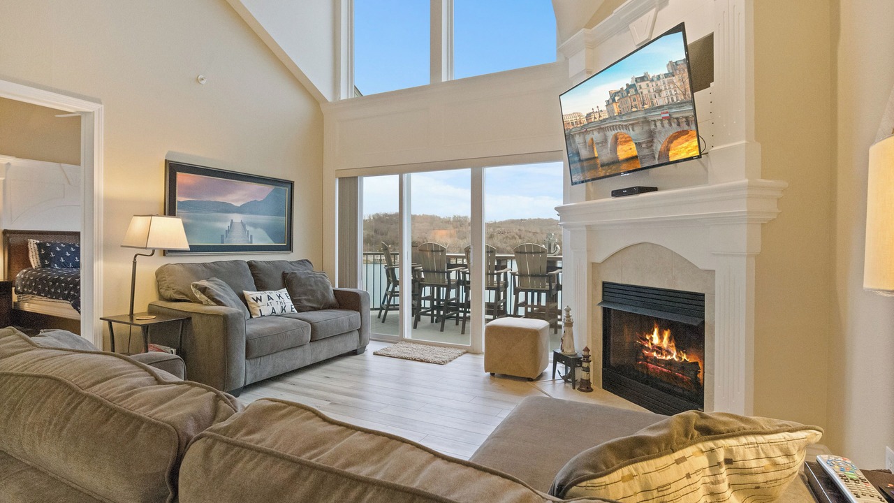 Photo of Livingroom in Camdenton