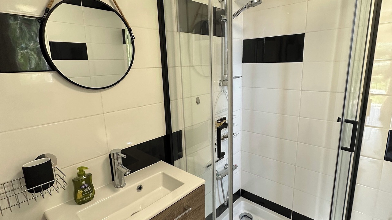 Photo of Bathroom in Aubenas