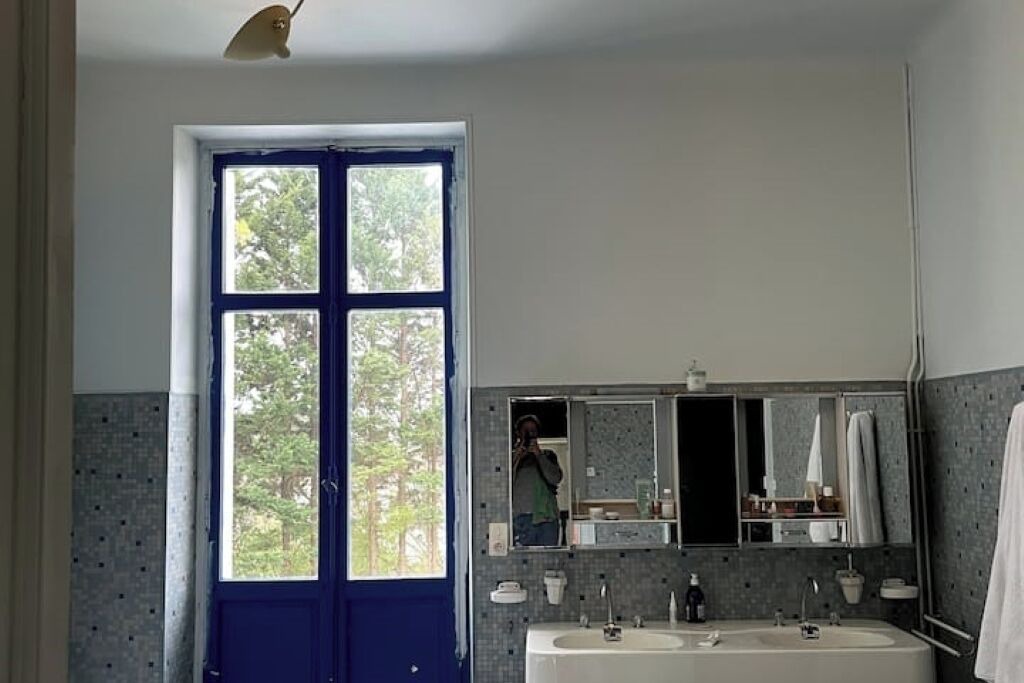 Photo of Bathroom in Lesperon
