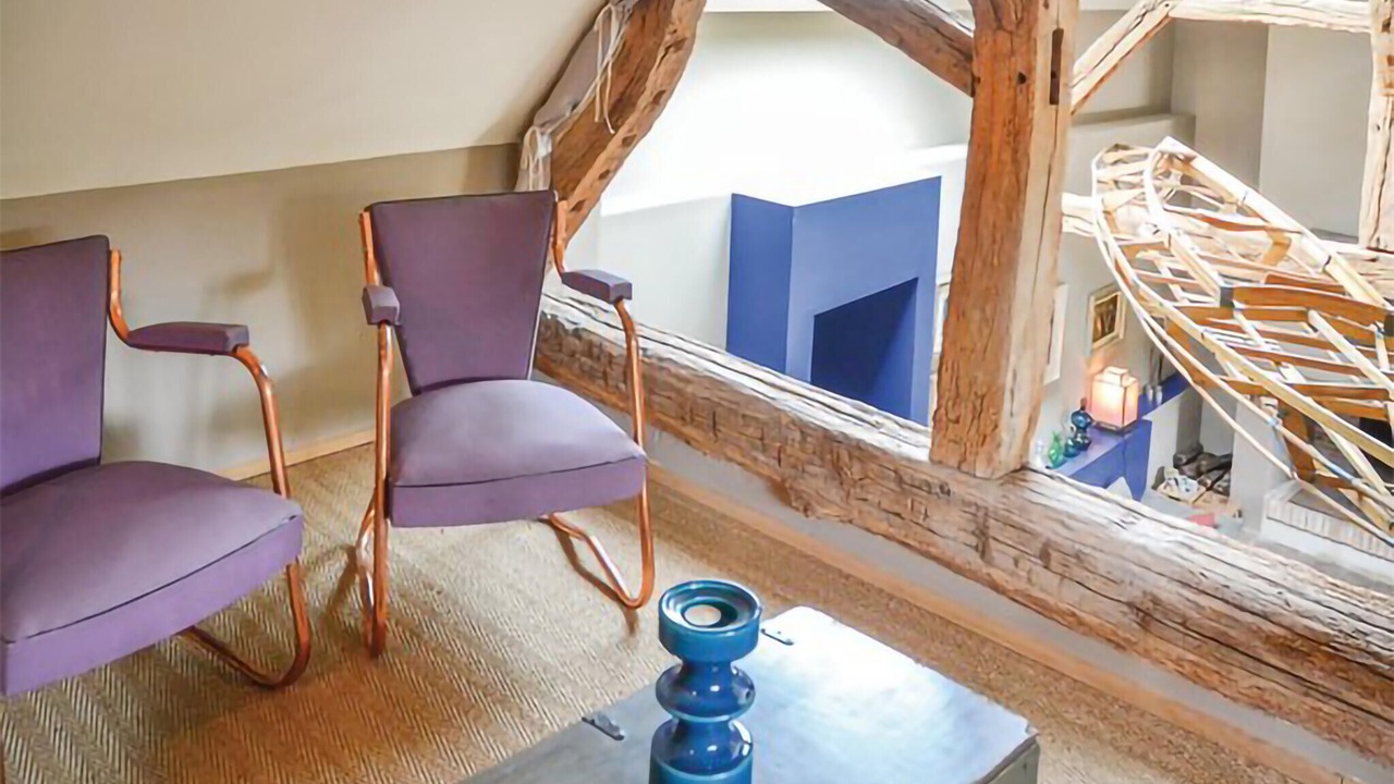 Photo of Others in Billy