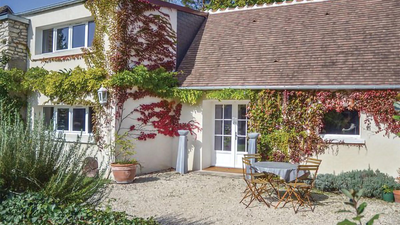 Photo of Others in Billy