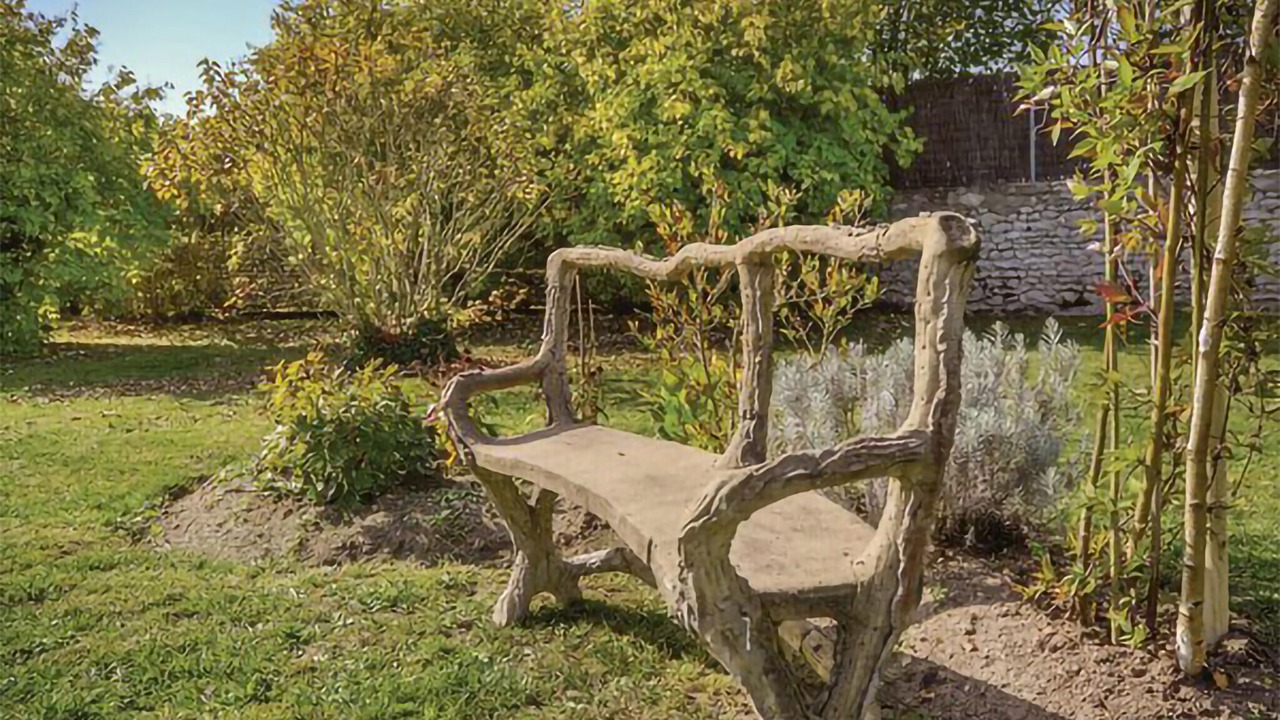 Photo of Others in Billy