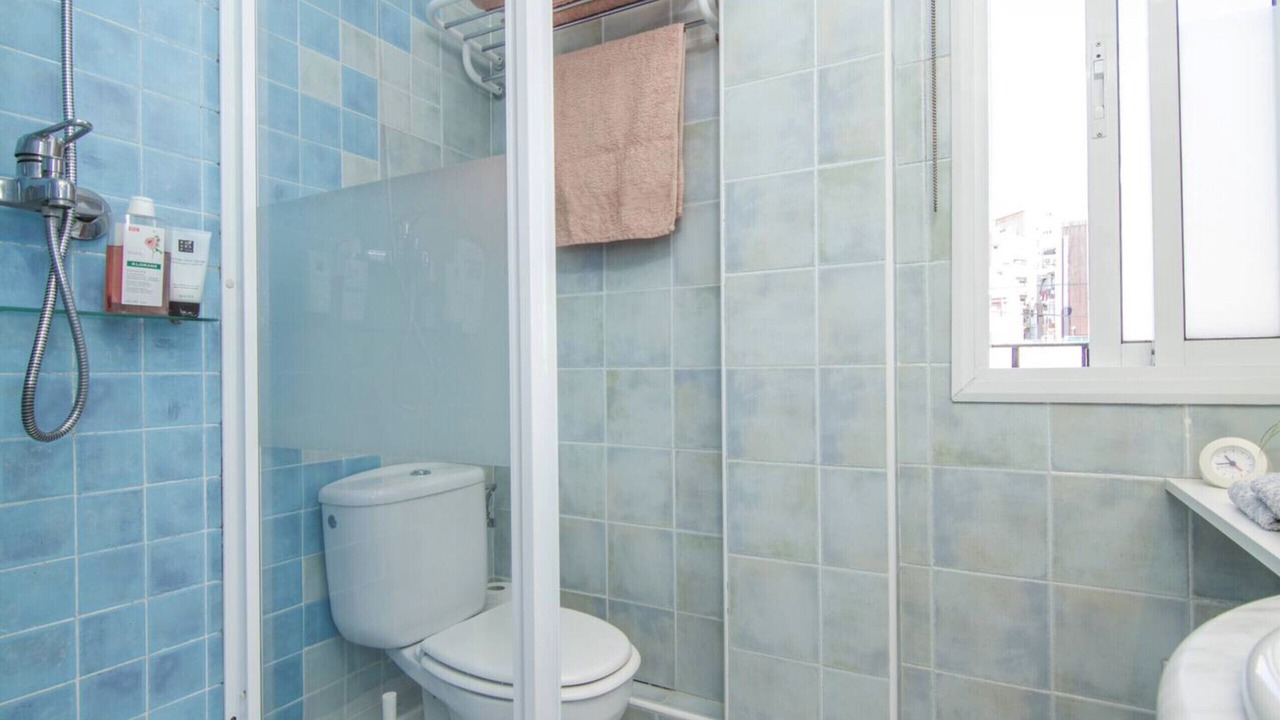 Photo of Bathroom in el Camp d'en Grassot i Gracia Nova