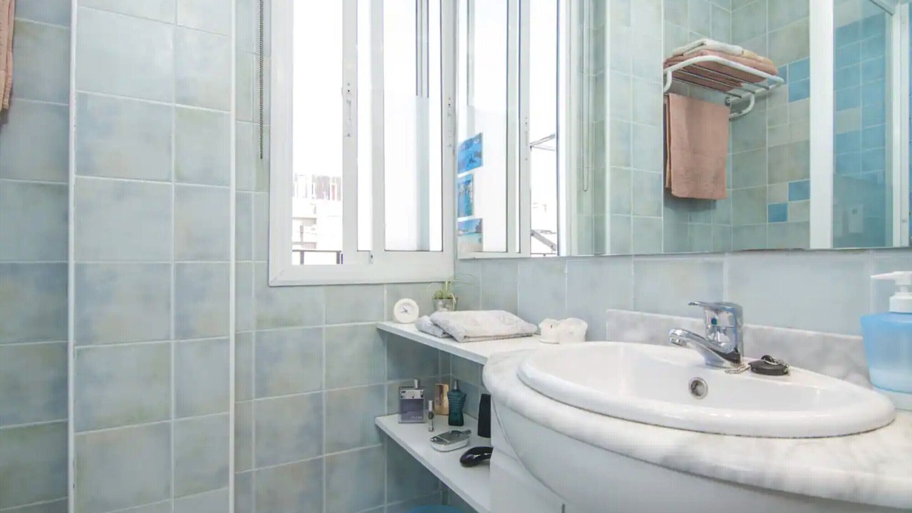 Photo of Bathroom in el Camp d'en Grassot i Gracia Nova
