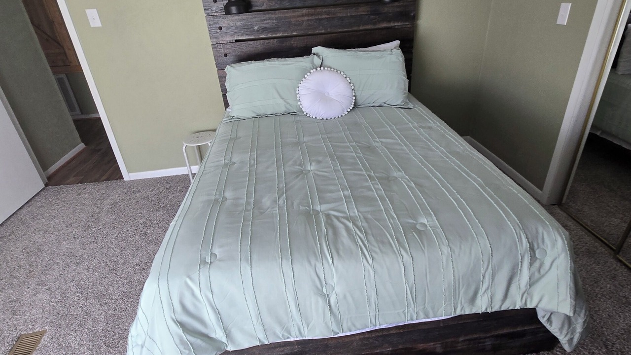 Photo of Bedroom in Smyrna