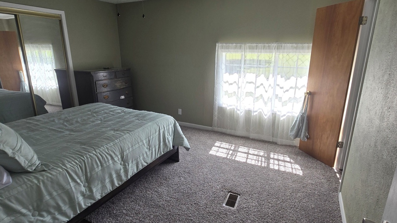 Photo of Bedroom in Smyrna