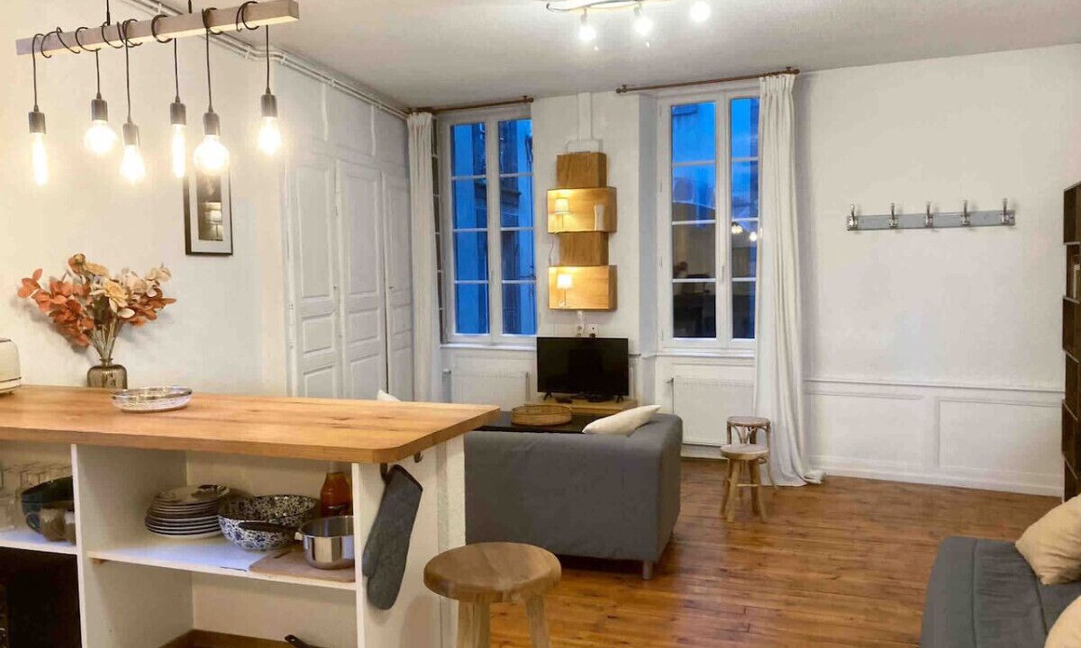 Photo of Livingroom in Clermont Ferrand City Centre