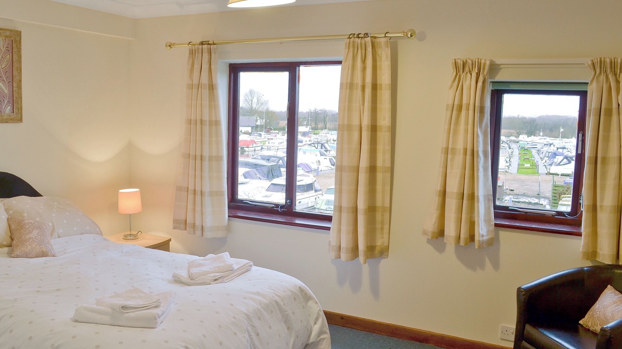 Photo of Others in Horning