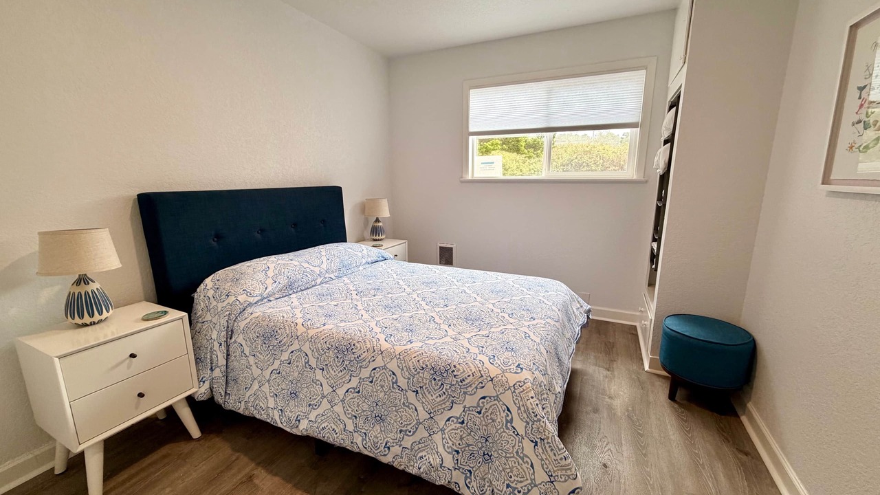 Photo of Bedroom in Waldport