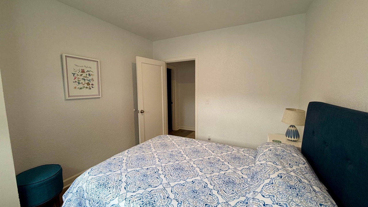 Photo of Bedroom in Waldport