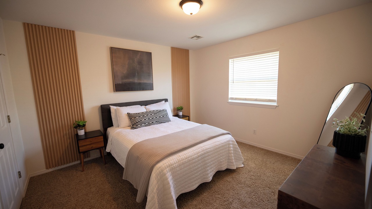 Photo of Bedroom in Caney
