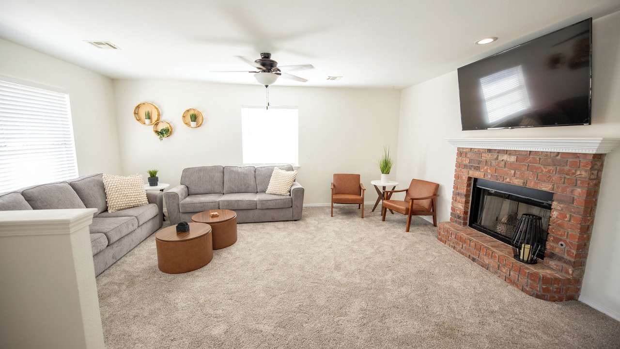 Photo of Livingroom in Caney