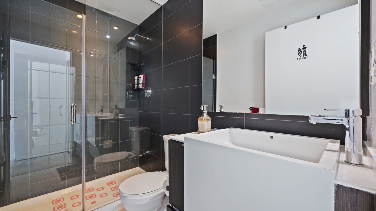 Photo of Bathroom in CityPlace