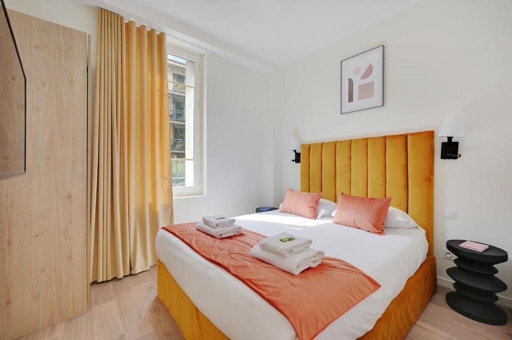 Photo of Bedroom in Levallois-Perret