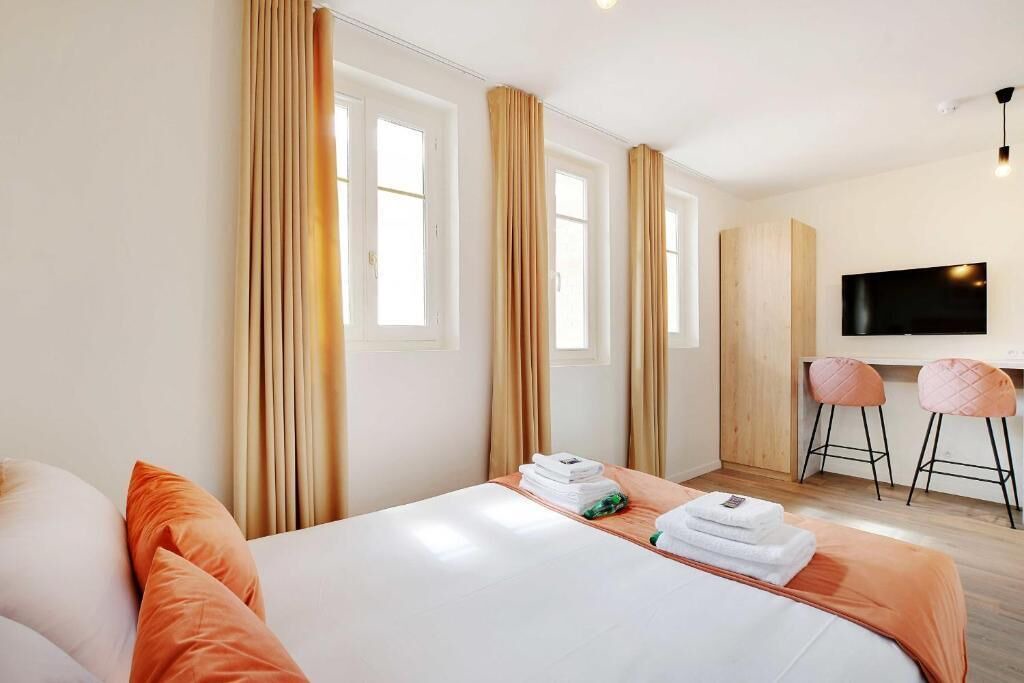 Photo of Bedroom in Levallois-Perret