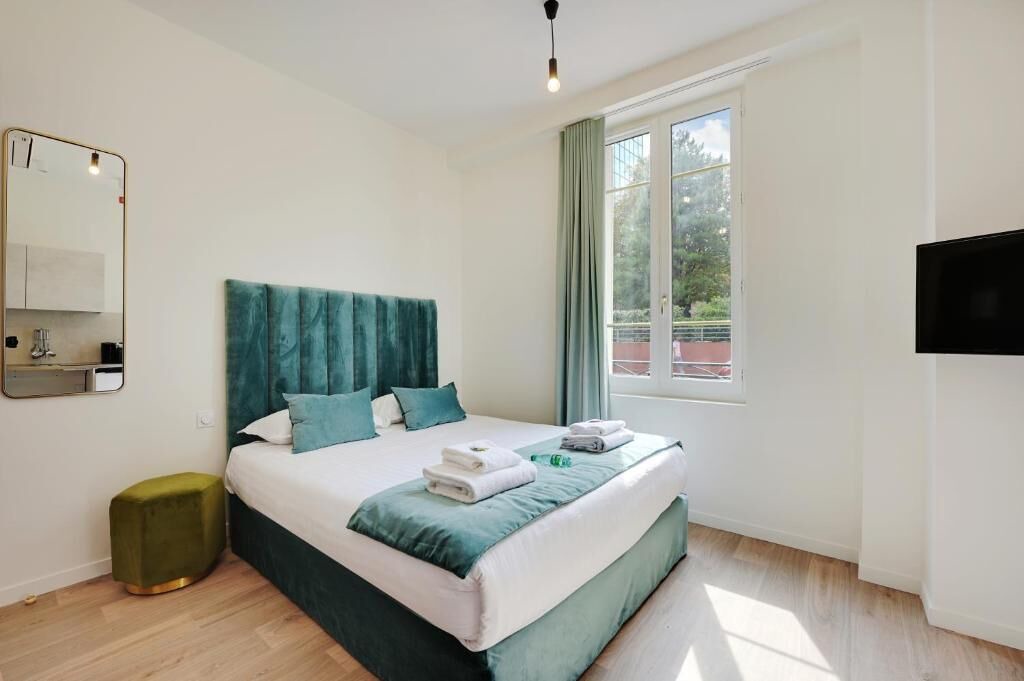 Photo of Bedroom in Levallois-Perret