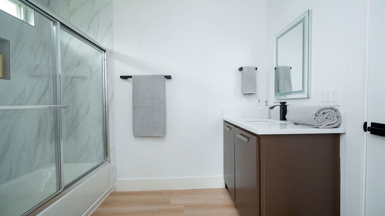 Photo of Bathroom in East Oak Hill