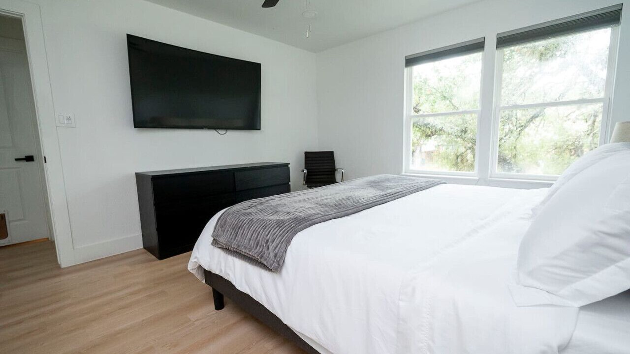 Photo of Bedroom in East Oak Hill
