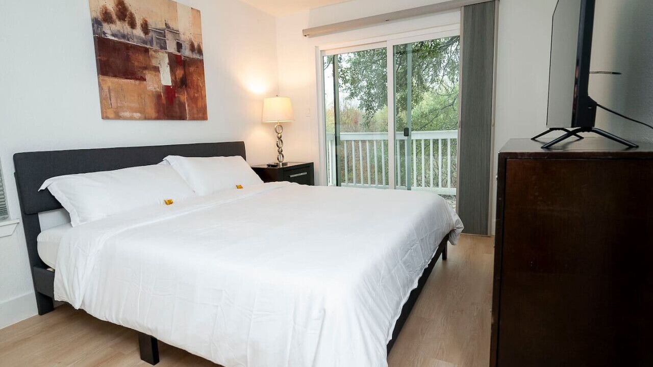 Photo of Bedroom in East Oak Hill