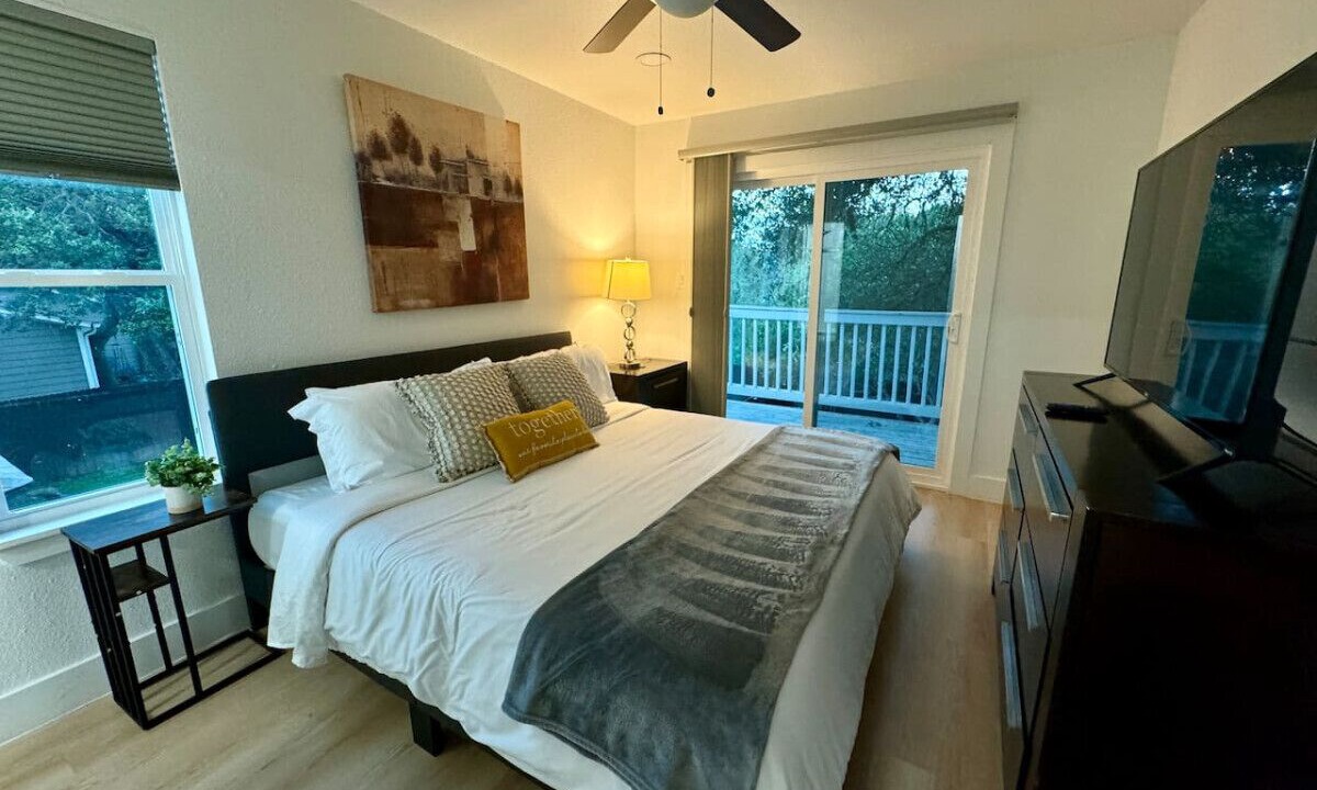 Photo of Bedroom in East Oak Hill