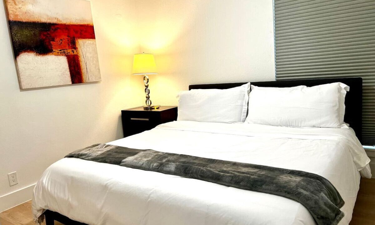 Photo of Bedroom in East Oak Hill