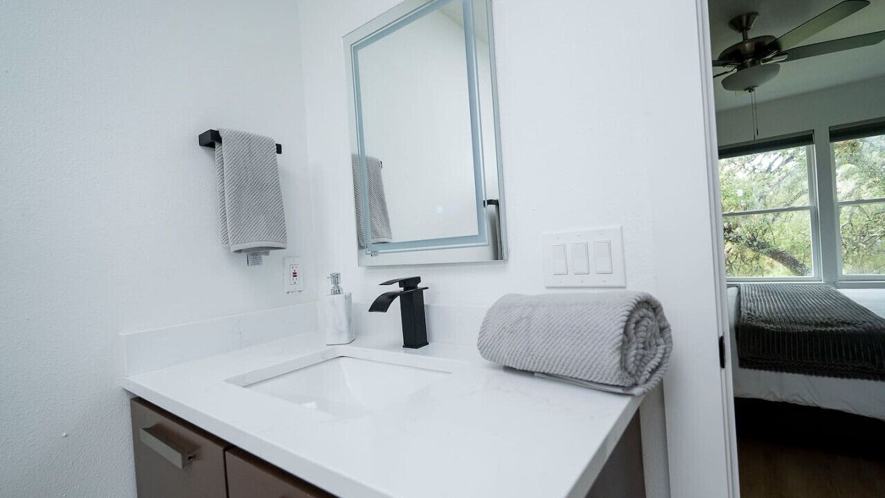 Photo of Bathroom in East Oak Hill