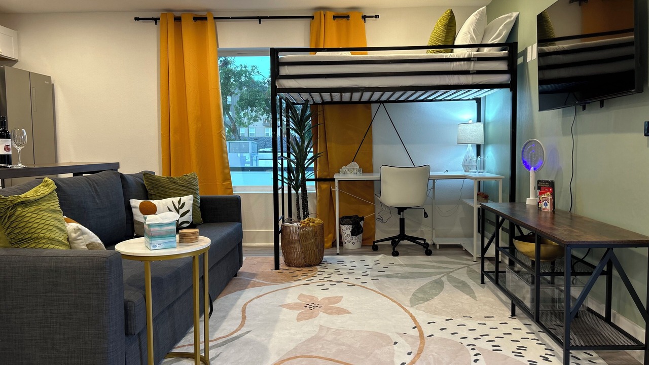 Photo of Livingroom in Old East Dallas
