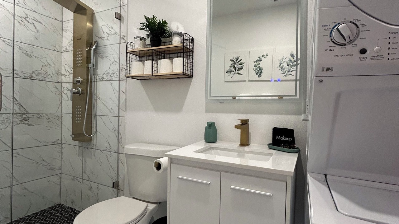 Photo of Bathroom in Old East Dallas