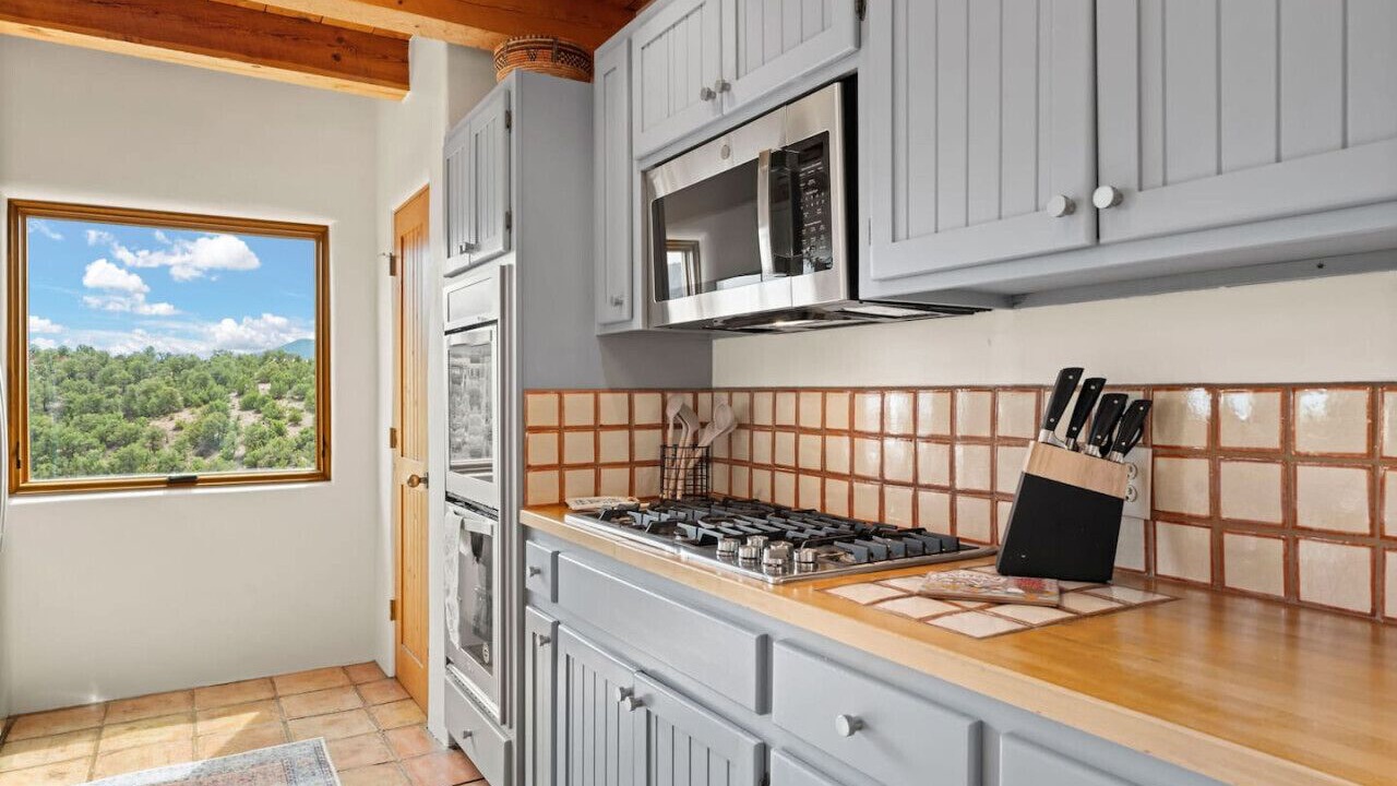 Photo of Kitchen in Northeast Santa Fe