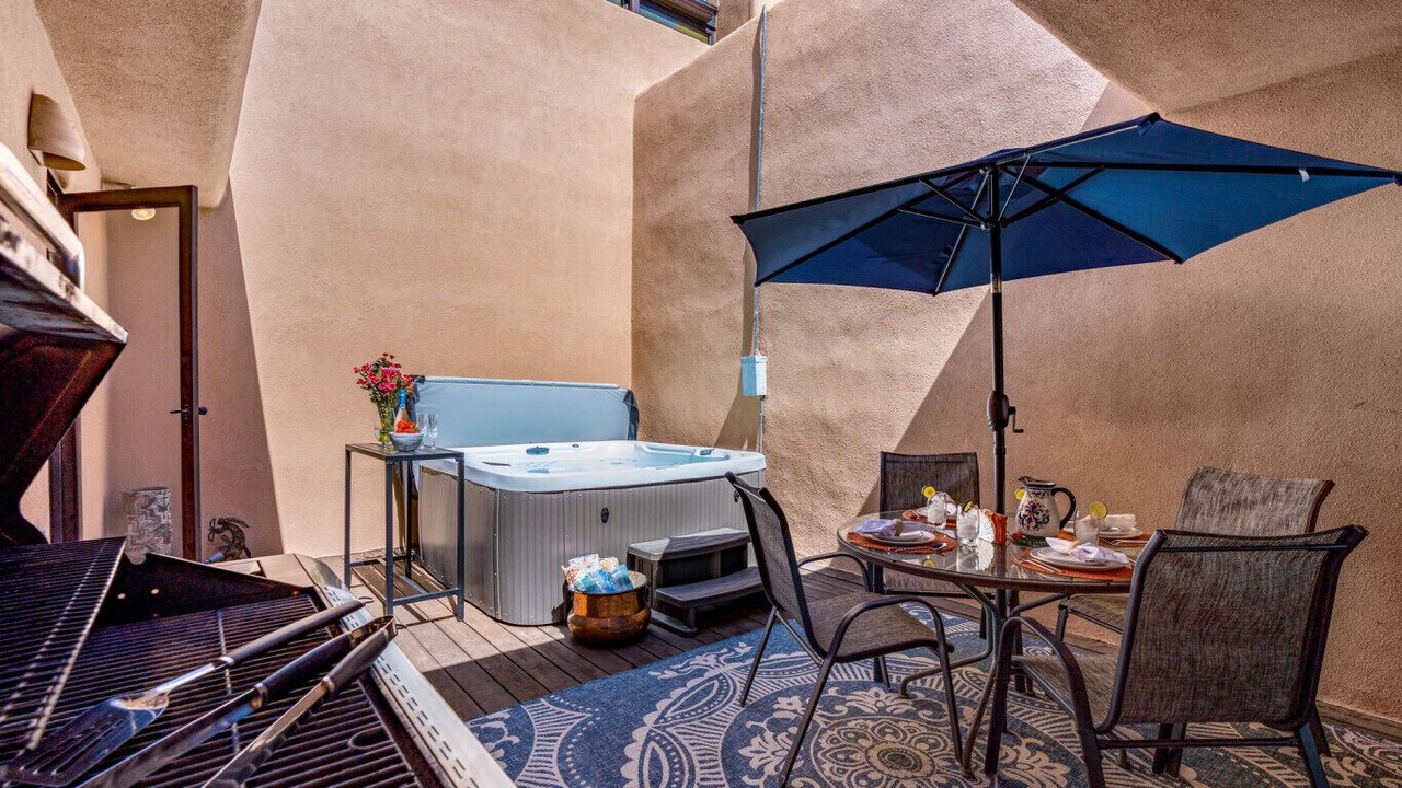 Photo of Outdoor in Northeast Santa Fe