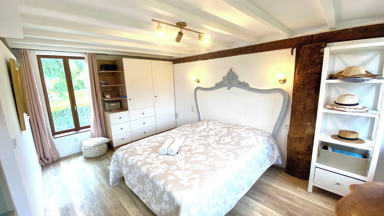 Photo of Bedroom in Camembert