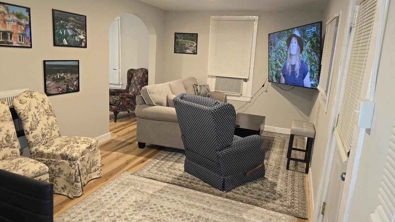Photo of Livingroom in Fayette