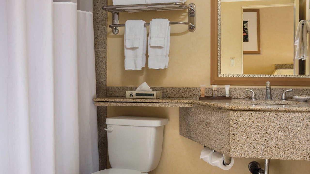 Photo of Bathroom in Waikiki