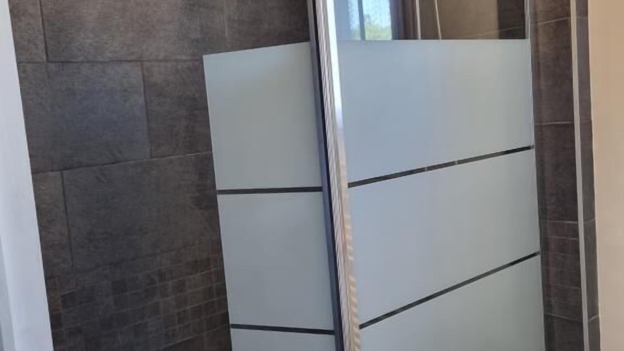 Photo of Bathroom in Orrouy