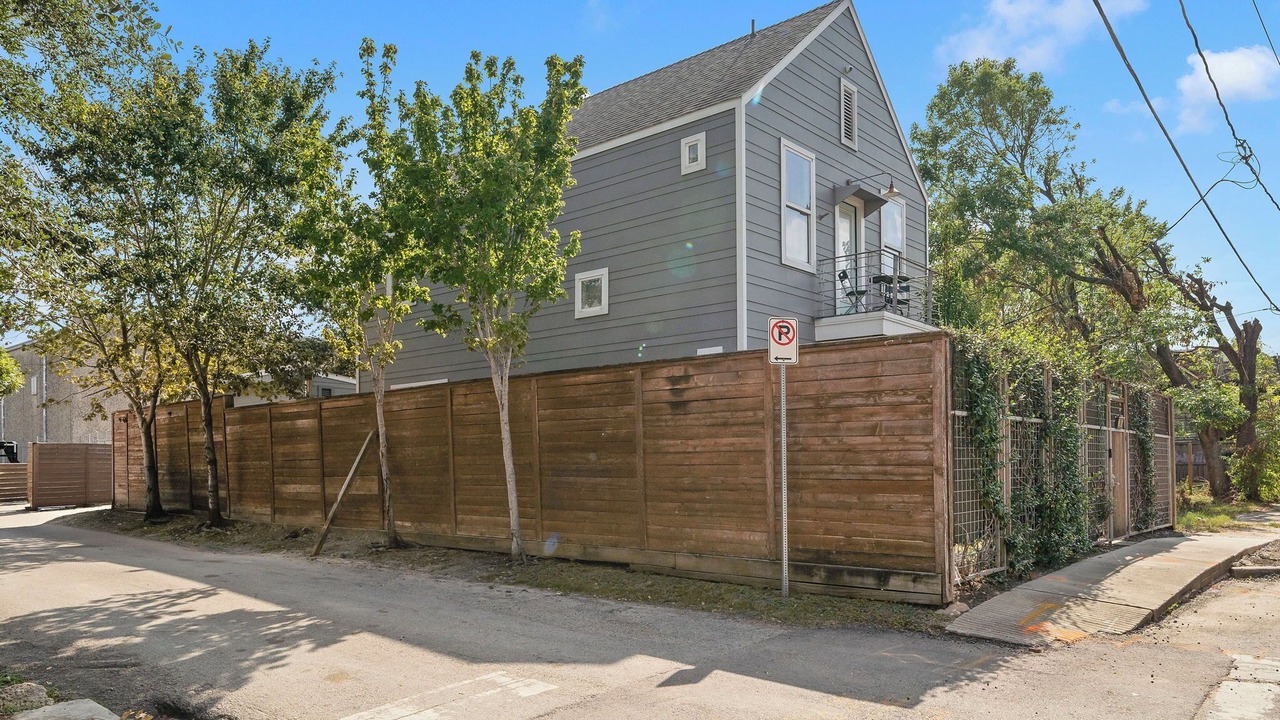 Photo of Outdoor in Northside