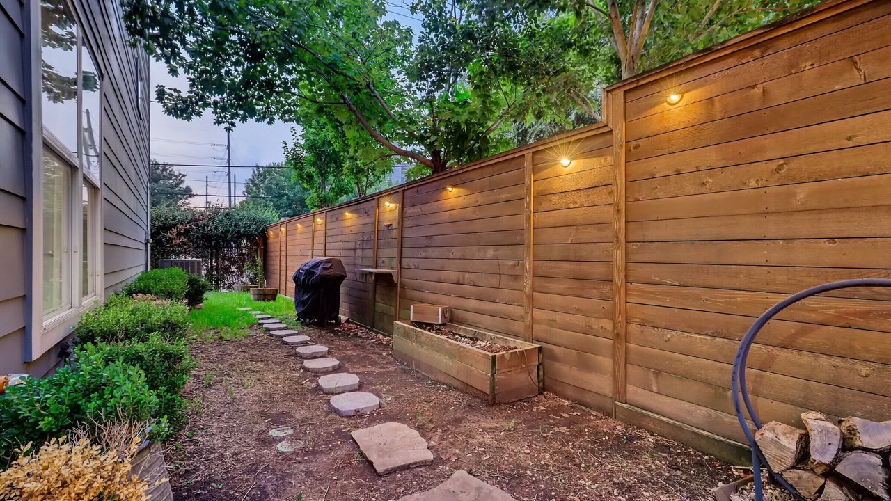 Photo of Outdoor in Northside