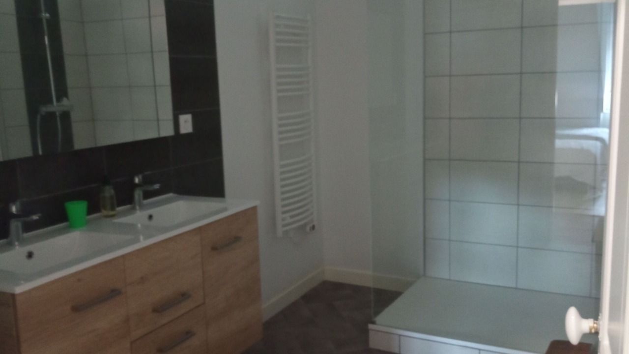 Photo of Bathroom in Paray-le-Monial