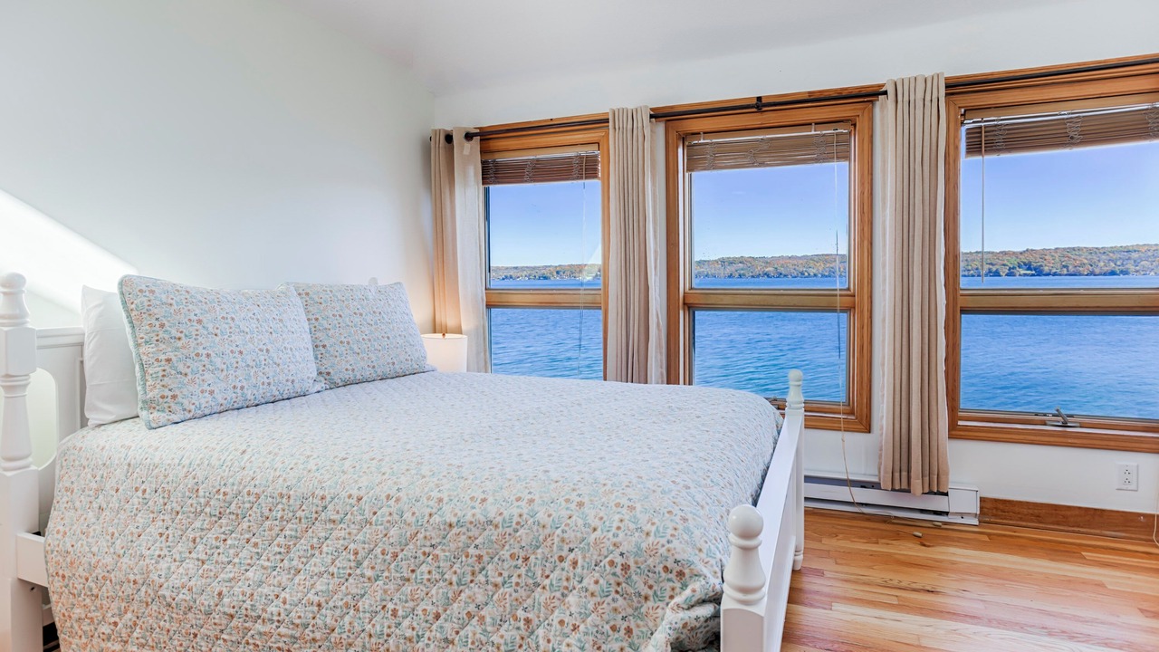 Photo of Bedroom in Canandaigua