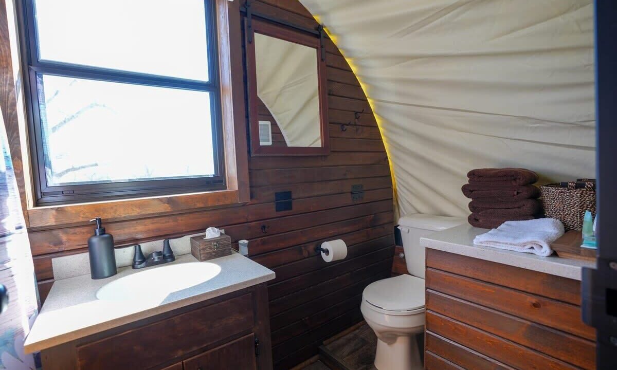 Photo of Bathroom in Satin