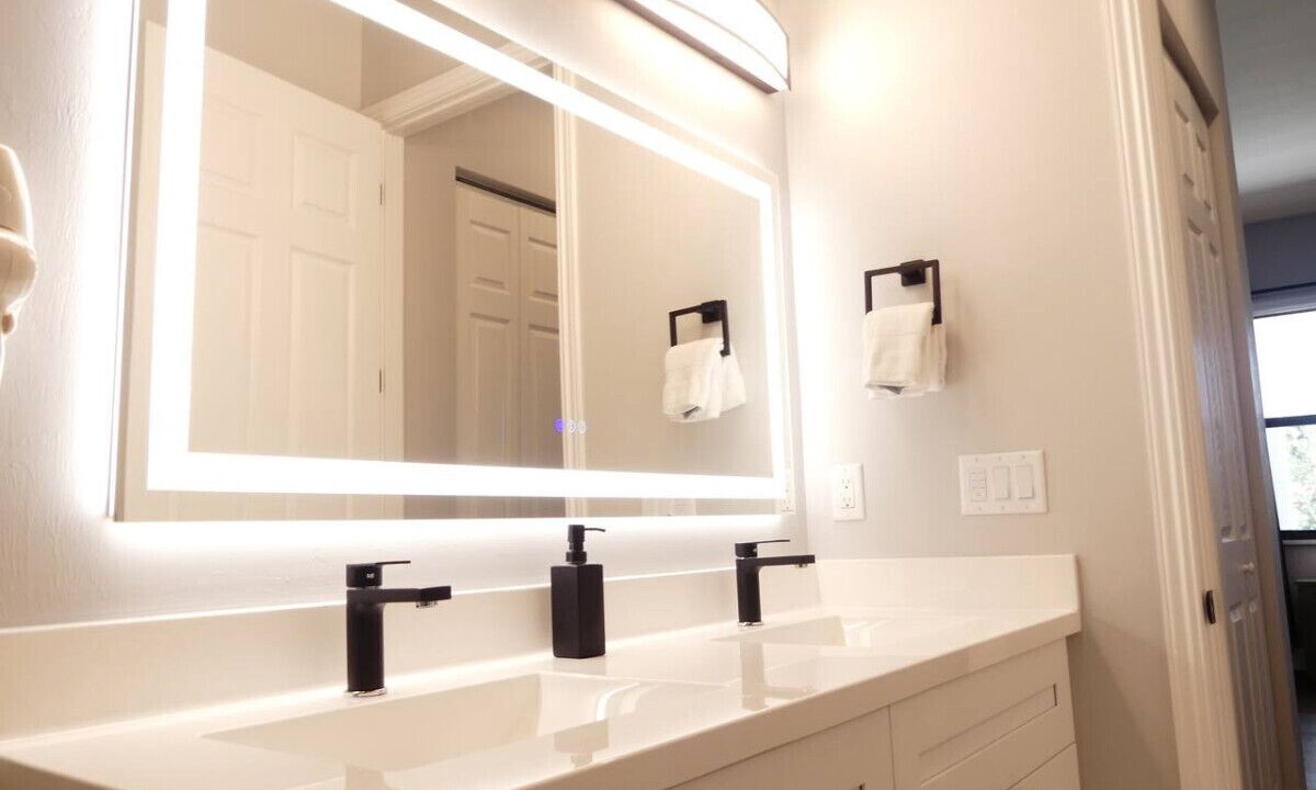 Photo of Bathroom in Jacarandas