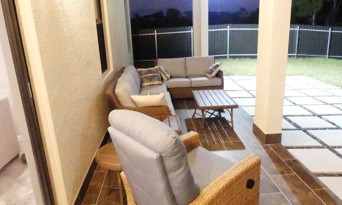 Photo of Patio Balcony in Jacarandas