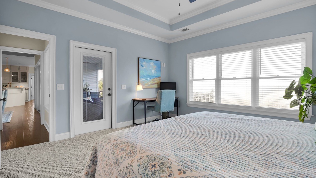 Photo of Bedroom in Midway