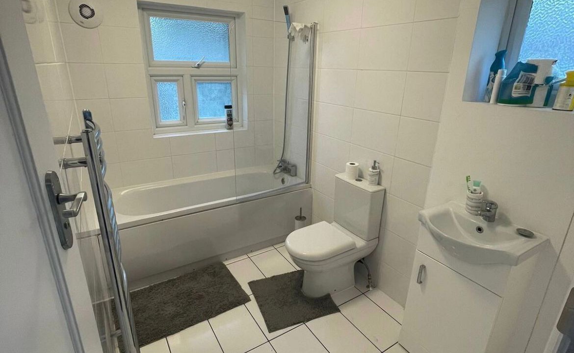 Photo of Bathroom in Hale