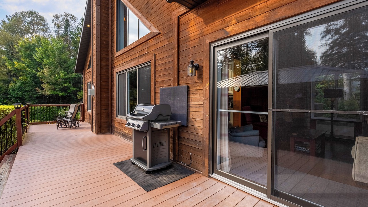 Photo of Patio Balcony in Saint-Alexis-des-Monts